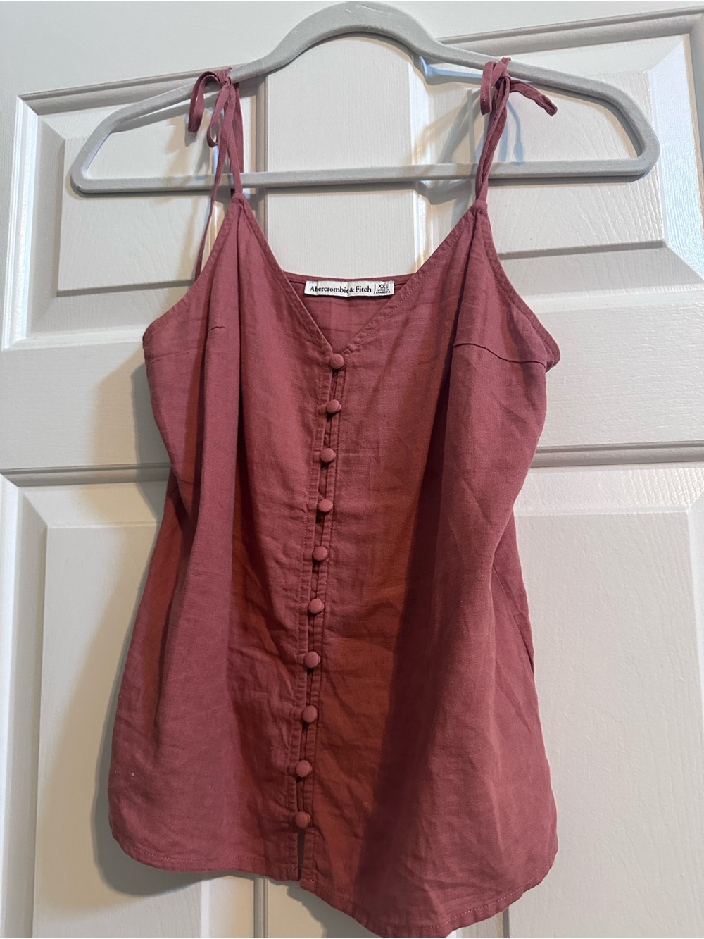 Abercrombie and Fitch linen-blend button front tank top